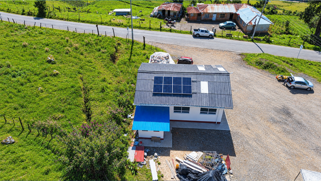 Energía solar para zonas rurales de Colombia: casos reales y beneficios
